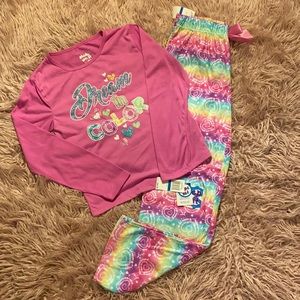 NWT Macy's Sleep On It Girls Pajama Set